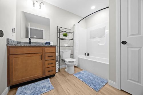 Charming 1-BR Retreat in the Heart of Clarksville in คลาร์กสวิวลล์ (IN)