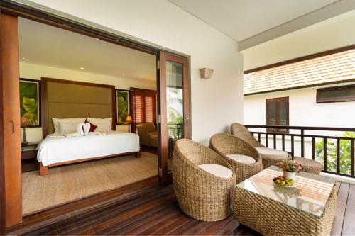 Villa with Sea View image 8