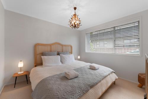 Two-Bedroom House image 6