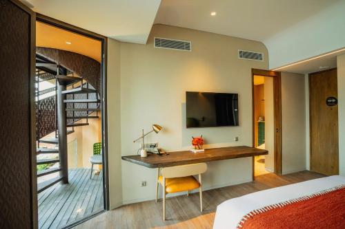 room detail thumbnail 1