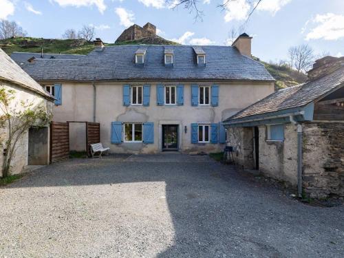 Maison à Génos pour 8, proche lac, jardin et poêle à bois - FR-1-695-73 gîte à louer Génos