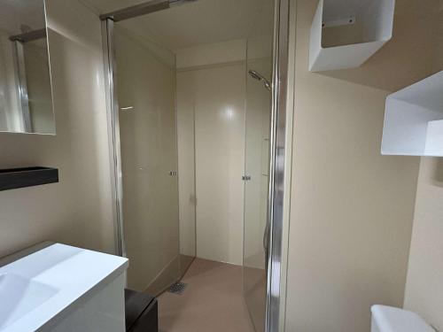 Apartment image 10