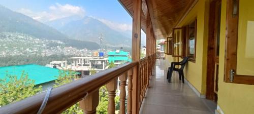 Leela Home - Full Mountain View in Aleo