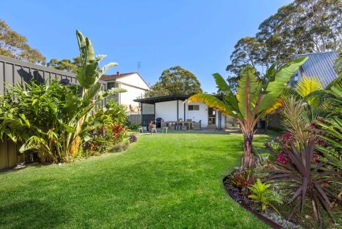 Two-Bedroom House image 9