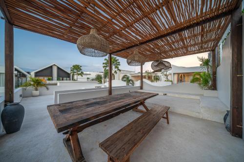Villa image 8