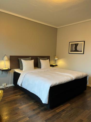 1 queen bed