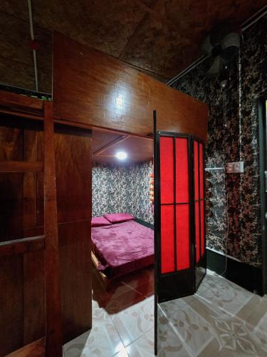 Budget Traveler Only Home Room Type - Family Room