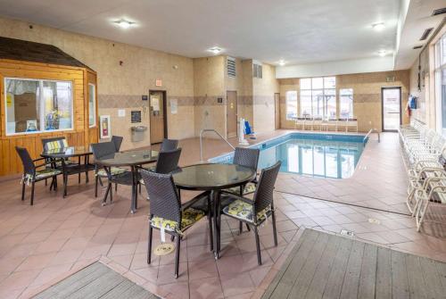 Super 8 by Wyndham Big Rapids in Big Rapids, USA