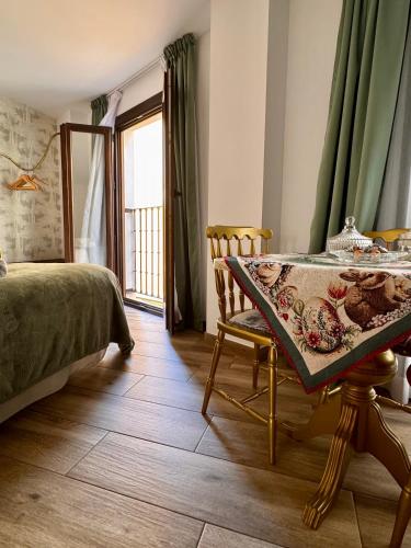 ATENEO CUENCA Suites con cocina en el casco histórico 5