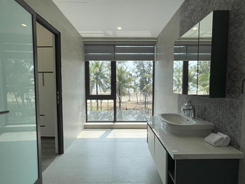 TSQ STAY Villa Beachside - 화장실