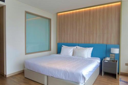 Studio with Ocean View image 5