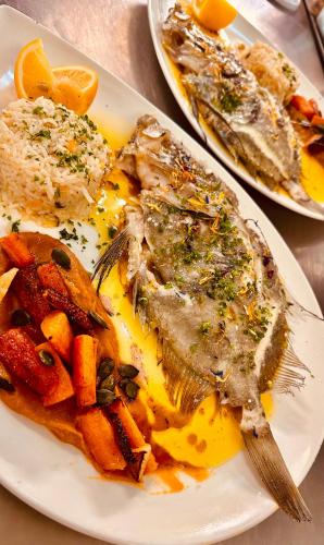 Logis Hotel Des Rochers - image 13