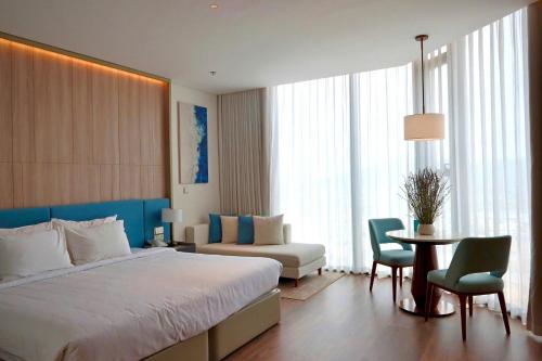 Studio with Ocean View room in Alacarte Ha Long Bay By Azure - Can Ho Huong Bien