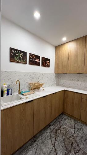 virtuve, NEW Apartament BLACK Warszawa Parking FREE in Wolka Kosowska