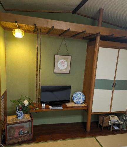Twin Room with Patio image 2