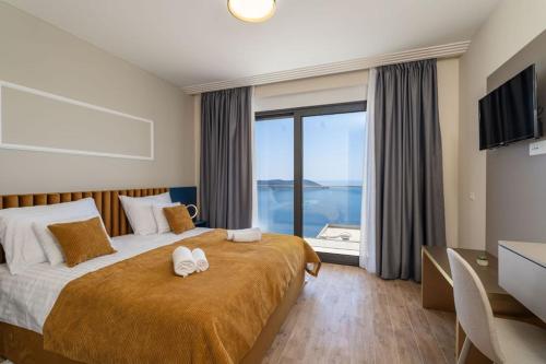 Green Horizon Sea Views Villa in ออราซัซ