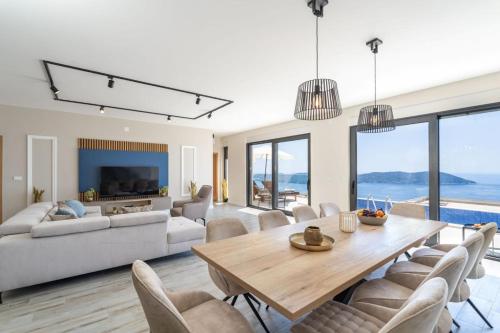 Green Horizon Sea Views Villa in ออราซัซ
