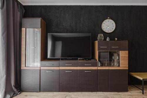 Lasek Marceliński Deluxe Studio