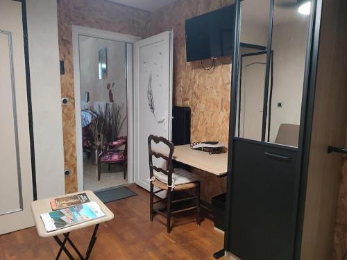 Facilities, Logement dans residence principale Le Cres near l'Aube Rouge