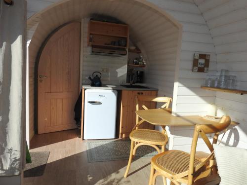 Tiny House De Boet, in Natuurgebied en vlakbij het Strand in Callantsoog