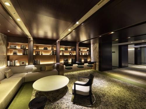 Bar/lounge, Hotel Villa Fontaine Grand Tokyo-Roppongi near Roppongi Hills, Shop & Restaurant