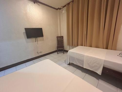 Curv Hotels minutes to Airport- Malls Room Type - Standard Twin Room