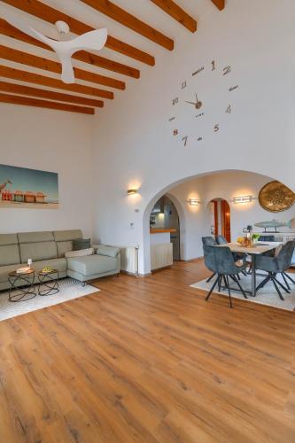 Shared lounge/TV area, Villa Monteluz Pego in Monte Pego