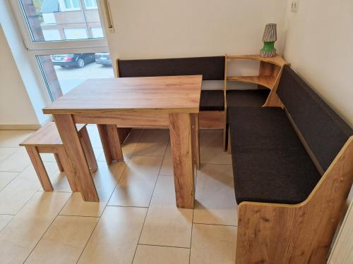 Cozy Apartment: Design Superior Suite Zentral - Küche - Balkon in Cloppenburg, Deutschland