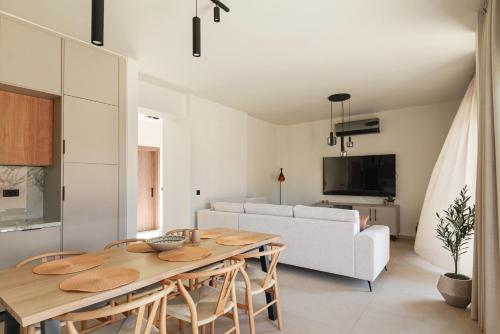 Madre Tierra Boutique Villa 1 in Theriso