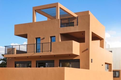 Madre Tierra Boutique Villa 1 in Theriso