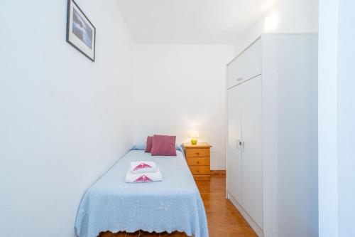 Basic Comfort Apartamento Onada 0139 con vista al canal - image 2