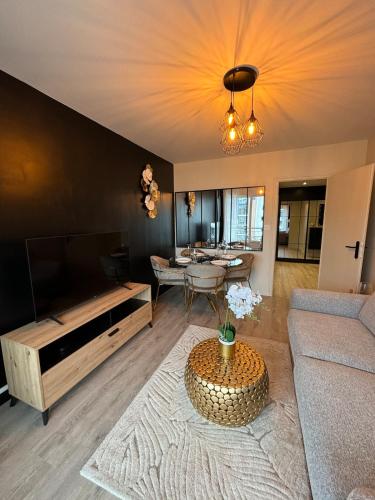 設施, LE GOLDEN accès direct tramway Genève avec parking (LE GOLDEN acces direct tramway Geneve avec parking) in 昂比伊