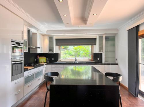 Luxuosa Vila Alvorninha cottage Salgueiral