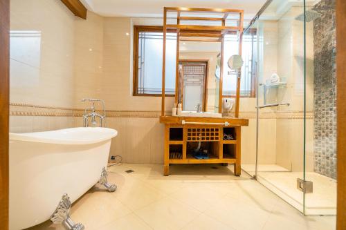 Shile Inn - image 4