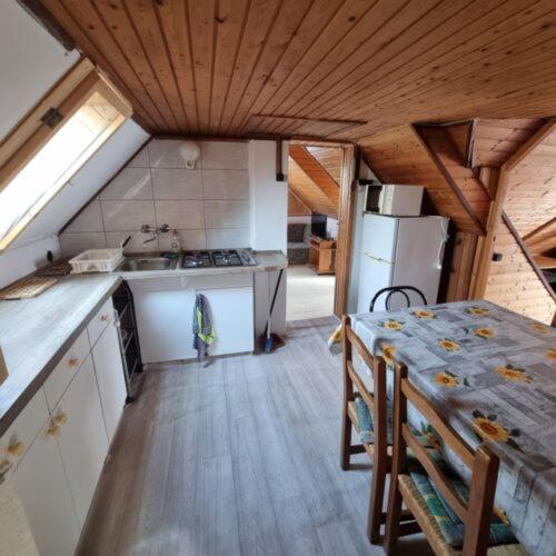Kriszta Apartman 1 in บาลาตองโบกลาร์