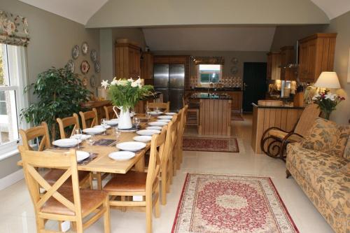 Inchiquin House, period home in the heart of the Burren in Corrofin