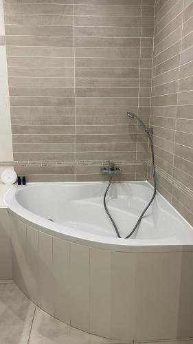 Villa entière piscine jacuzzi venelles (Villa entiere piscine jacuzzi venelles) in Venelles