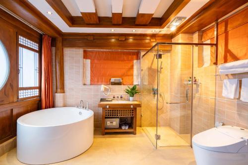 Double Room image 2
