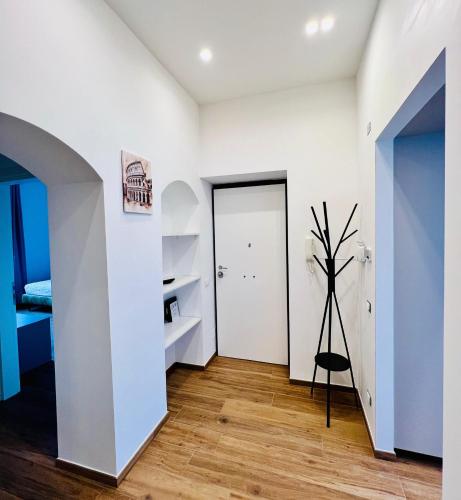 LP San Giovanni Apartment, Рим (фото 4)