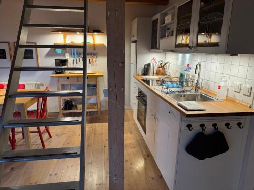 Stenrosgarden in Kivik