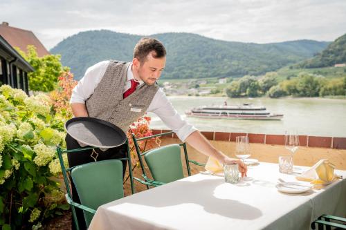 Hotel Schloss Dürnstein - image 2