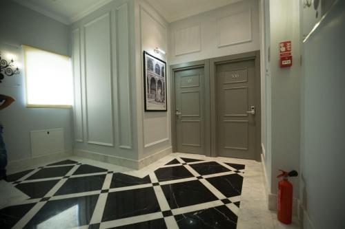 Seven rooms hotel