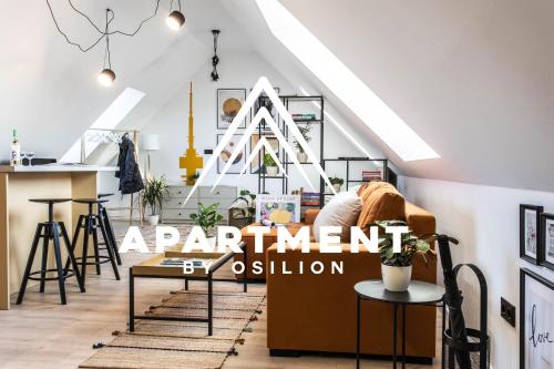 V10C Apartment by HBO, Pecz