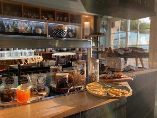 อาหารและเครื่องดื่ม, Hotel du Centre - Chez Janie in คอสคอฟฟ์