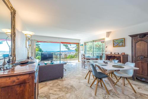 Sea View & Gardens in Antibes in La Pagane