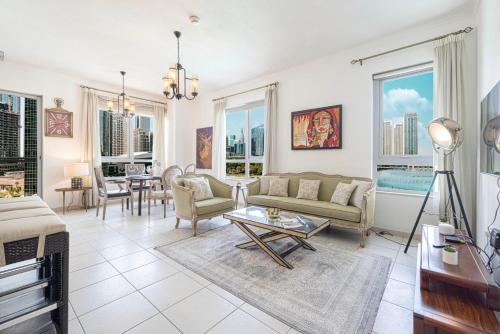 JuliusHomes - 2BR w/ Full BurjKhalifa View in Downtown, Dubaï (photo 4)