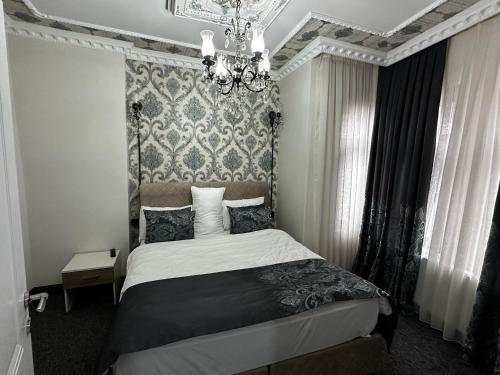 SEVEN ROSES APART HOTEL - image 2