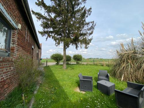 Gîtes de la Carnoy (Gites de la Carnoy) in Ennetieres-en-Weppes (Nord-Pas-de-Calais)