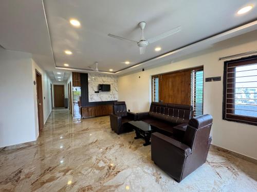 HOTEL MADHAVA RESIDENCY in Kakinada