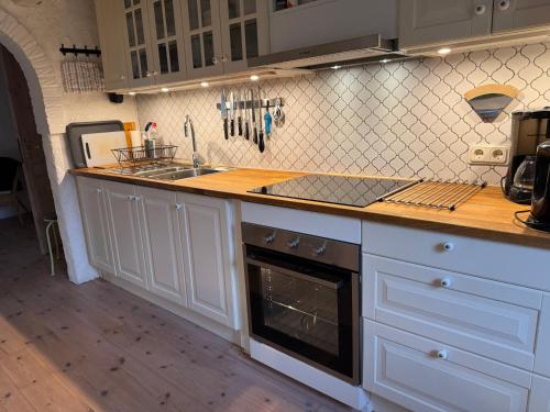 Stenrosgarden in Kivik